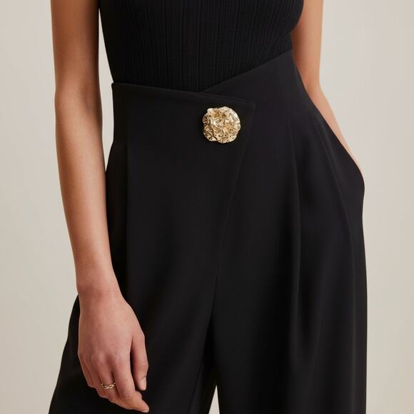 Black Gold Button Detail – High-Waist Wide-Leg Pants – Size XL (12) - Picture 6 of 8